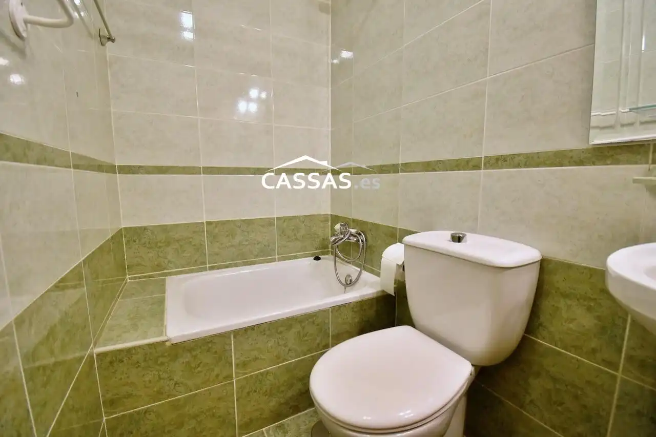 Baño de Planta baja en venta en Torrejón de Ardoz con Aire acondicionado y Piscina comunitaria