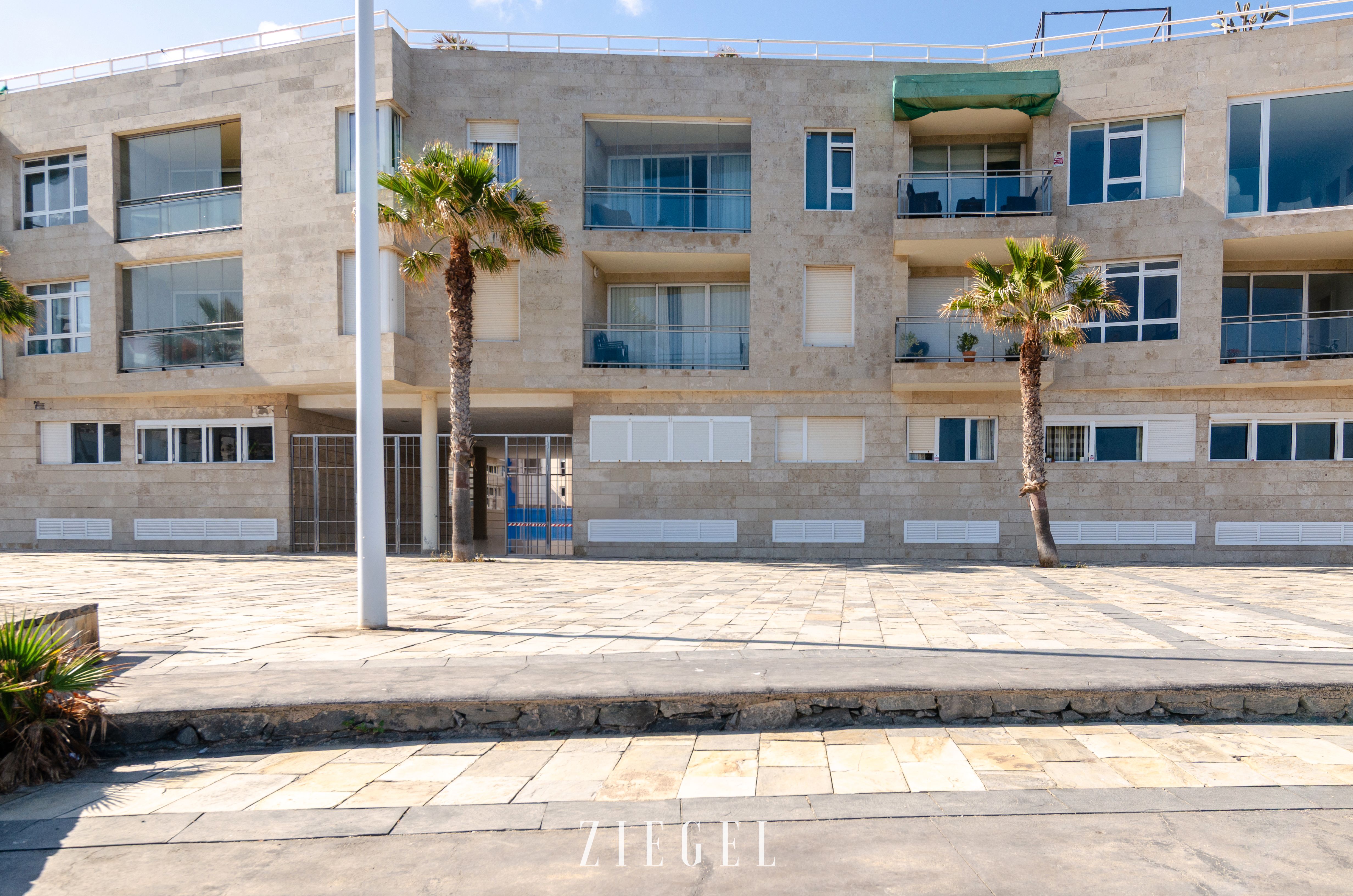 Vista exterior de Pis de lloguer en Las Palmas de Gran Canaria amb Aire condicionat