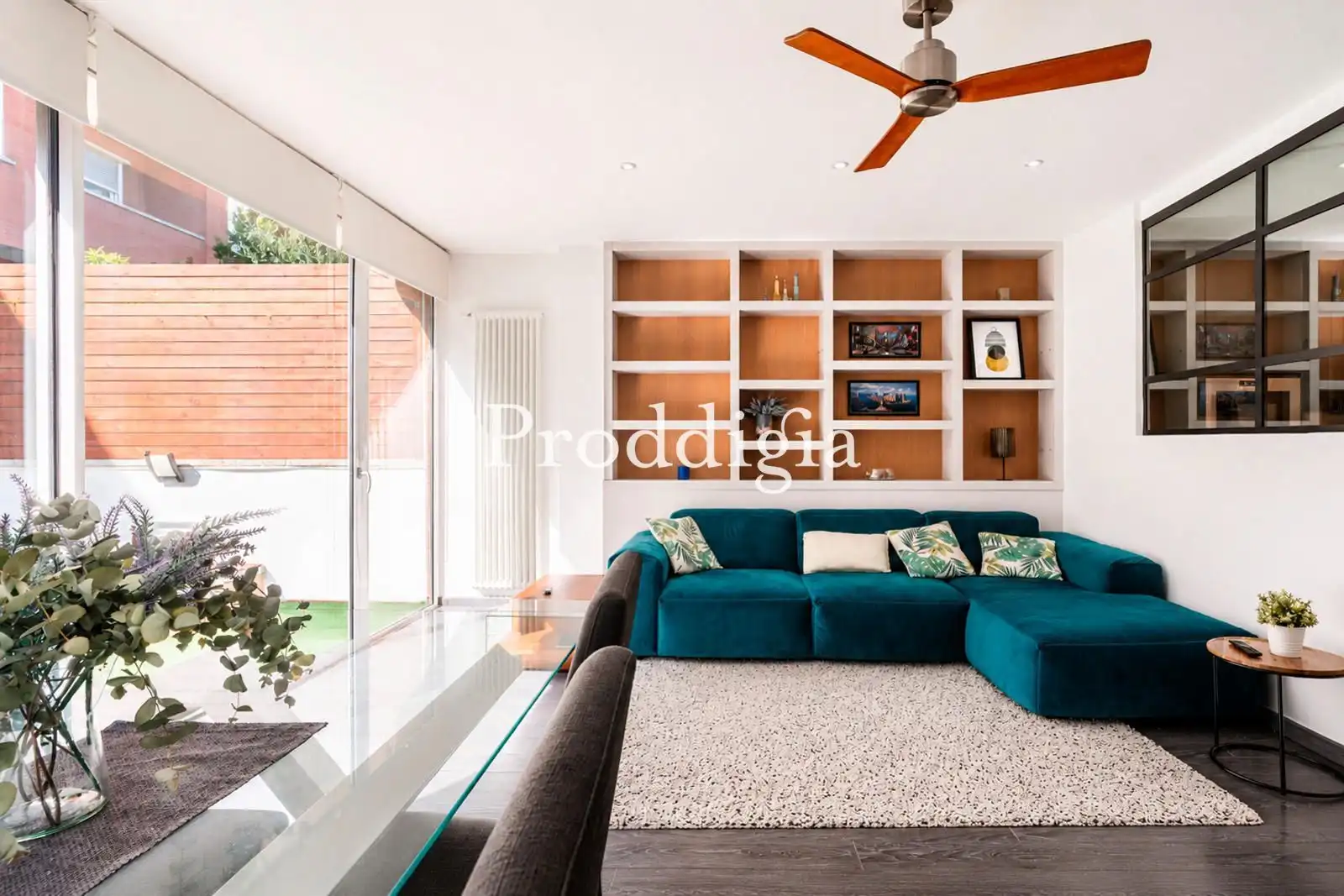 Sala de estar de Casa adosada en venta en Sant Cugat del Vallès con Terraza, Piscina y Piscina comunitaria