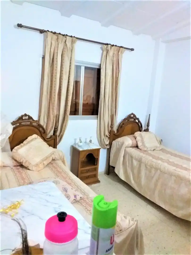 Dormitori de Casa o xalet en venda en Manises amb Aire condicionat, Jardí privat i Traster