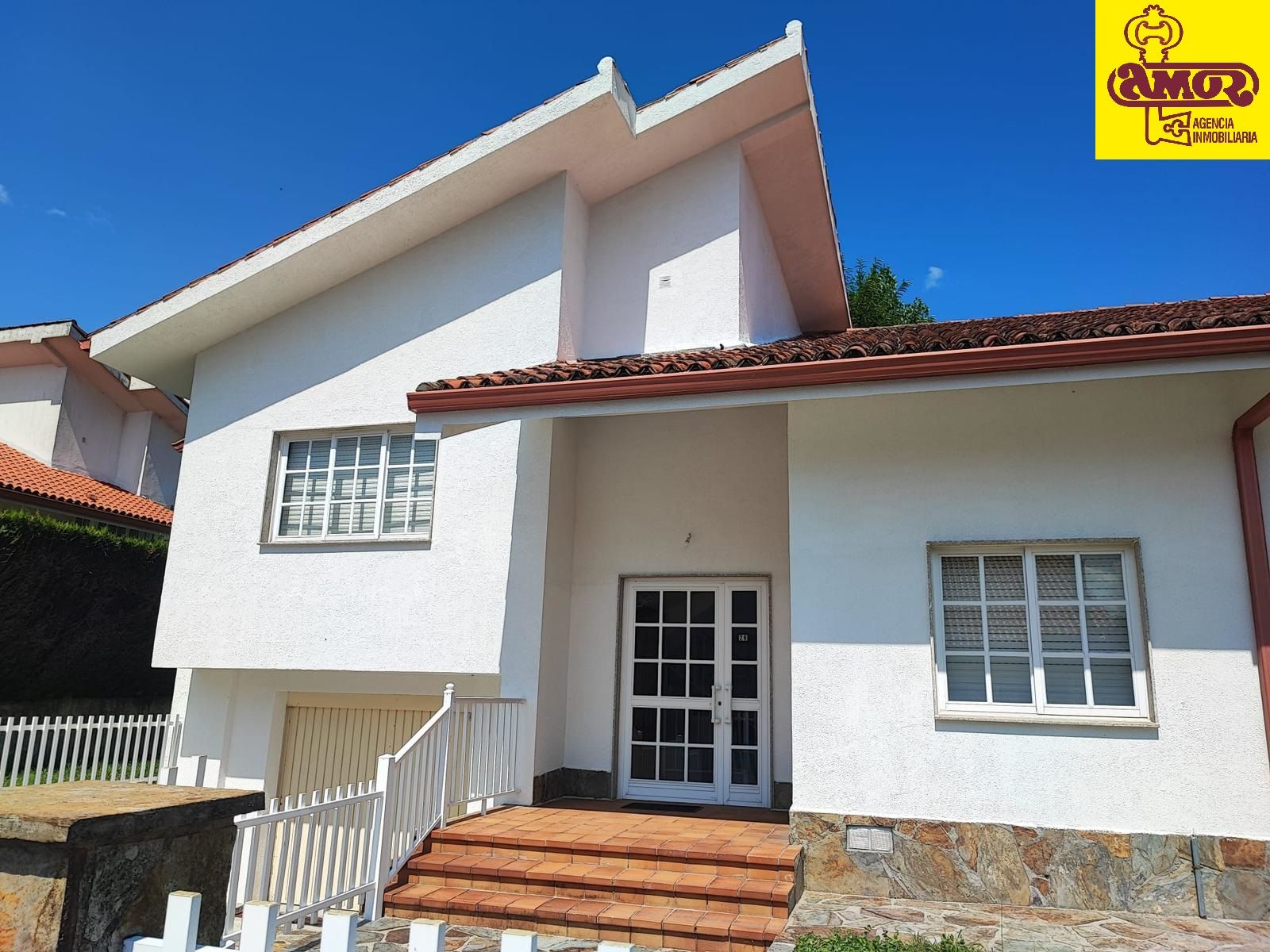 Exterior view of House or chalet for sale in Santiago de Compostela   with Heating, Private garden and Terrace