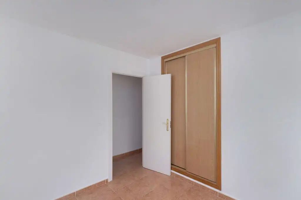 Flat for sale in Urb Colonia Santa Isabel - Res San Antonio -, Haygon - Universidad