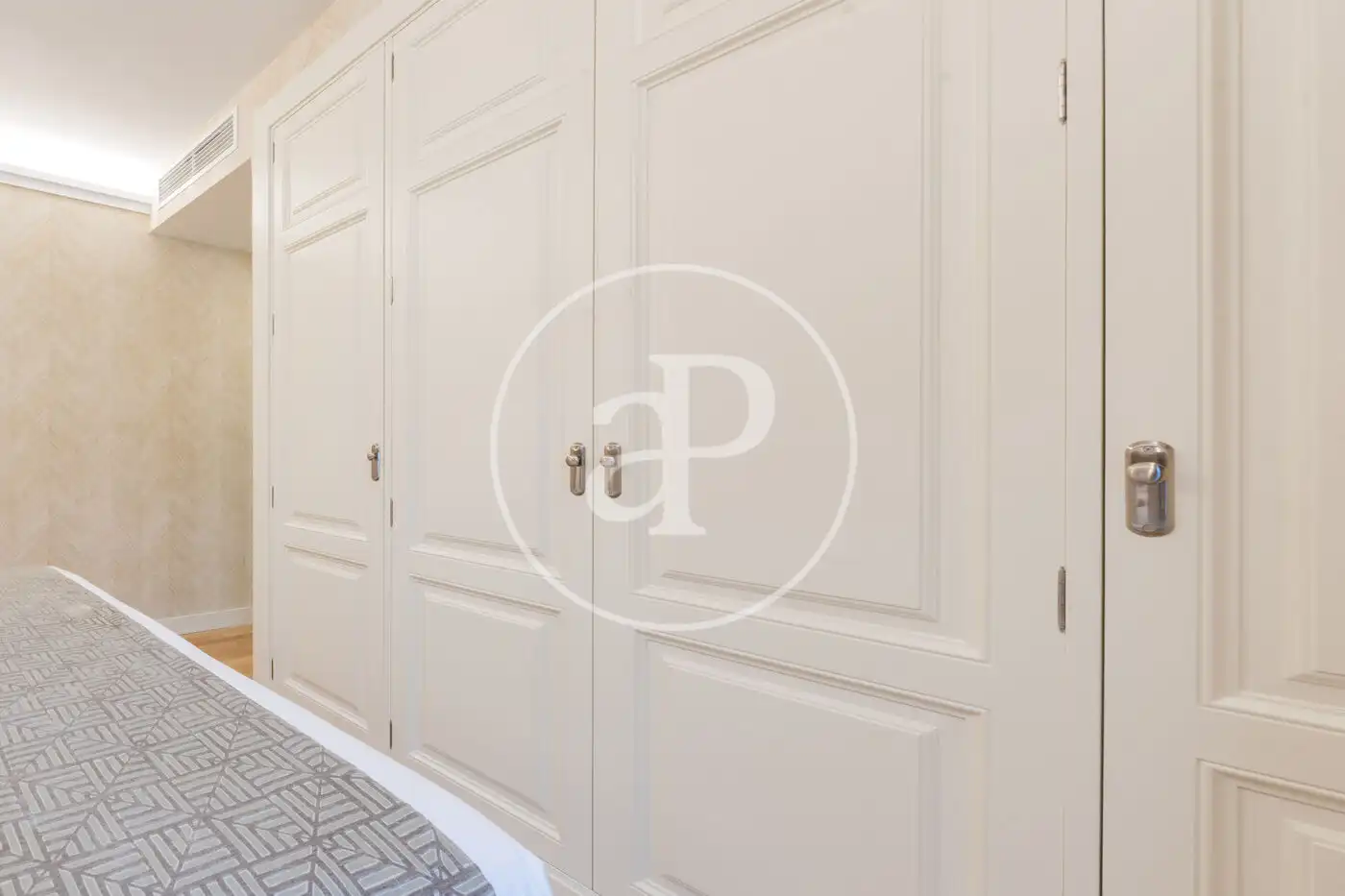 Flat for rent in Madrid  with Air Conditioner, Heating and Terrace