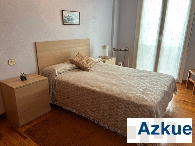 Habitación de Piso en venta en Zumaia con Calefacción, Amueblado y Balcón