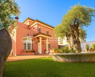 Exterior view of House or chalet for sale in Chiclana de la Frontera  with Heating, Private garden and Terrace