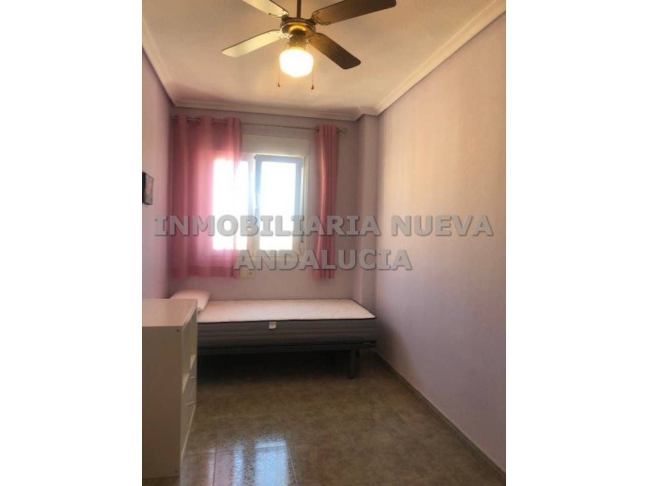 Bedroom of Flat to rent in  Almería Capital  with Air Conditioner and Furnished