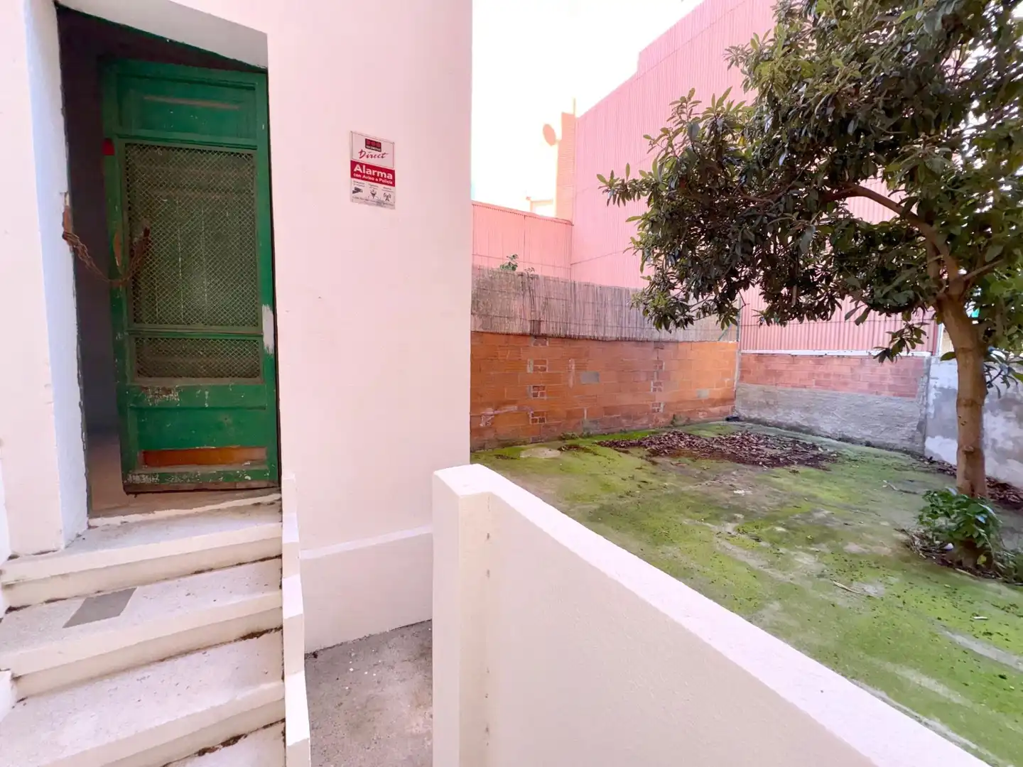 Vista exterior de Piso en venta en Barcelona con Terraza