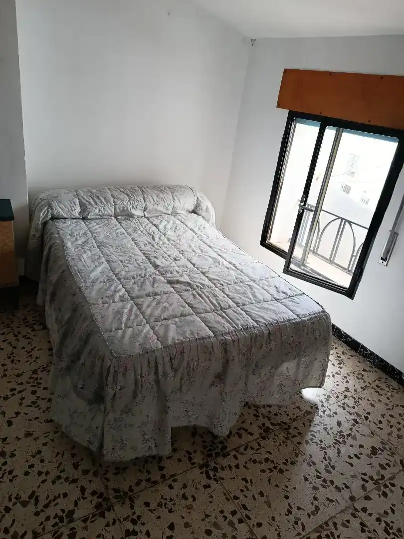 Dormitori de Casa adosada en venda en Santiago-Pontones amb Moblat
