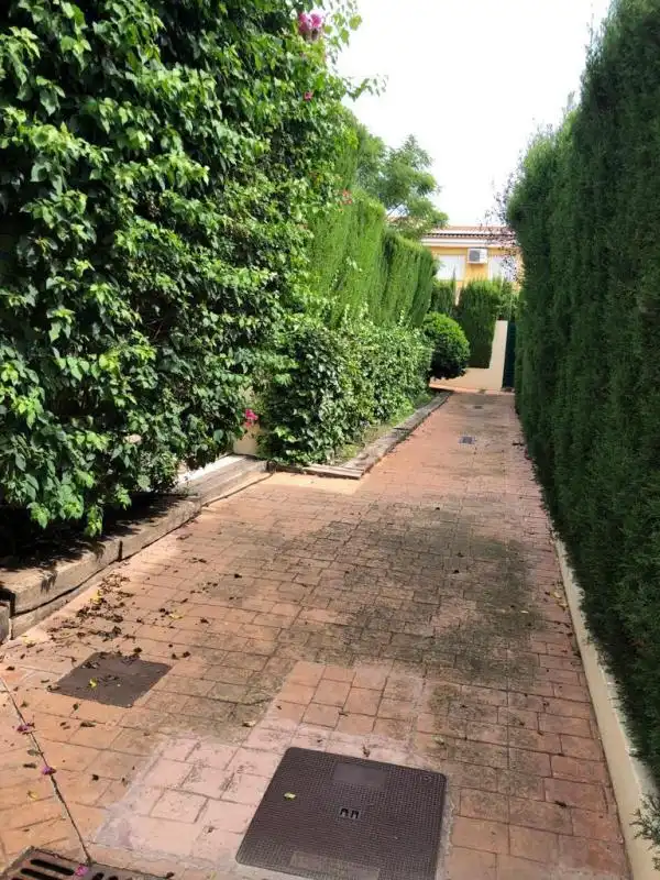 Vista exterior de Casa adosada de alquiler en Godella con Calefacción y Piscina