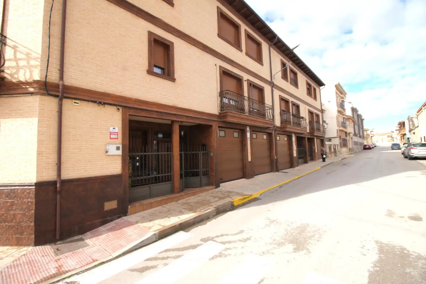 Vista exterior de Casa o chalet en venta en Tarancón con Calefacción, Jardín privado y Terraza