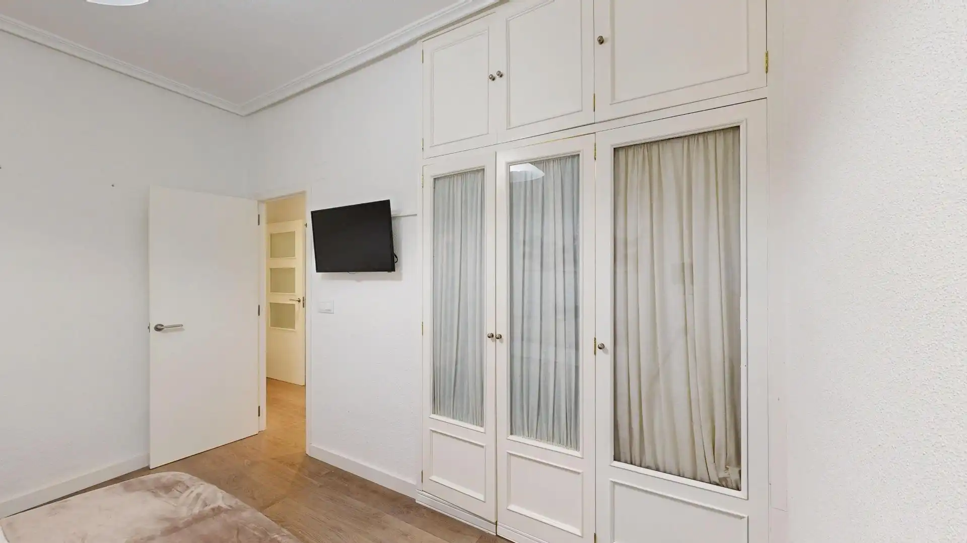 Bedroom of Flat for sale in Cartagena  with Air Conditioner, Heating and Storage room