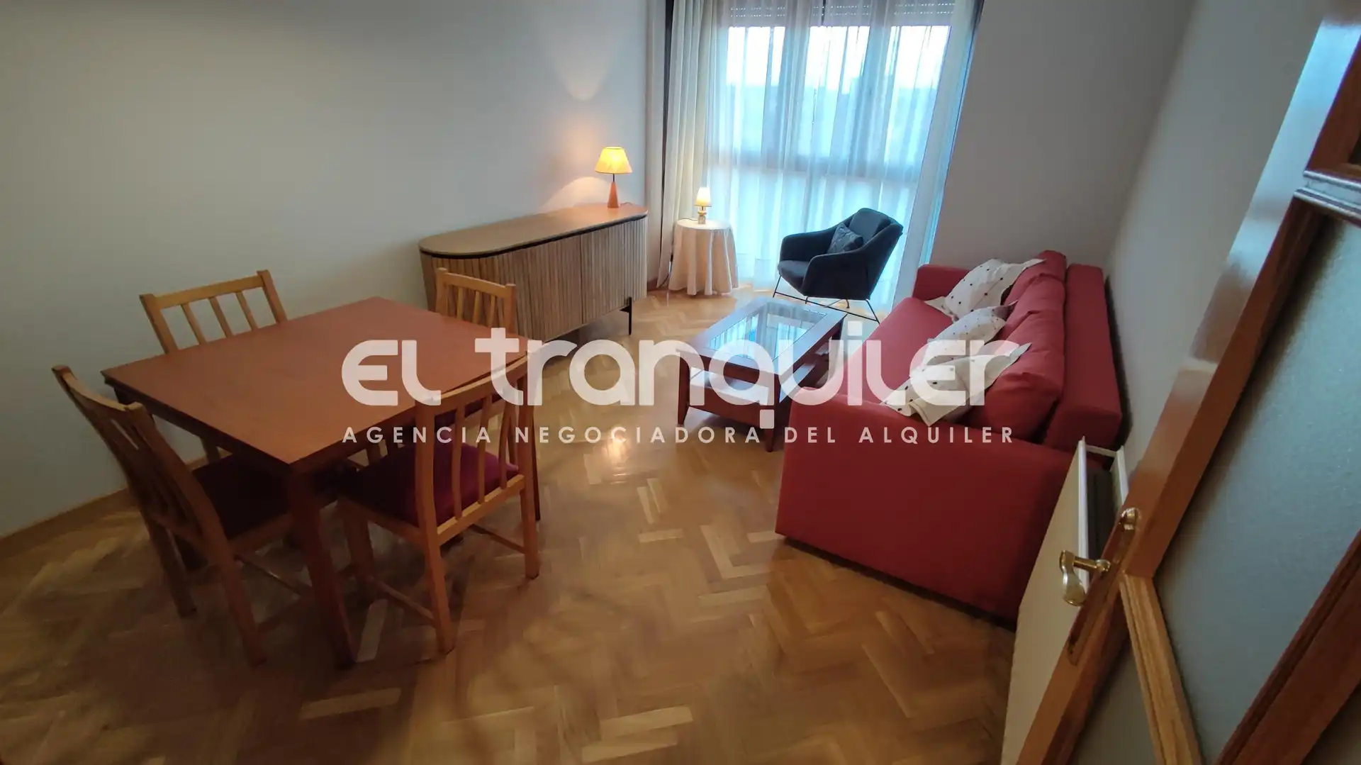 Sala d'estar de Pis de lloguer en Madrid amb Aire condicionat, Parquet i Piscina