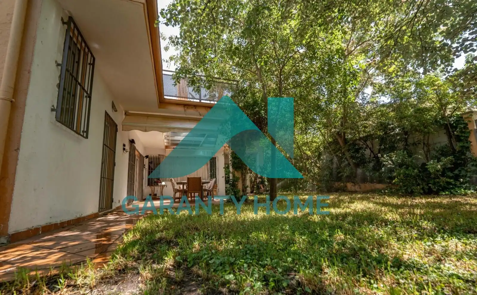 Jardí de Casa o xalet en venda en Cáceres amb Aire condicionat, Calefacció i Jardí privat