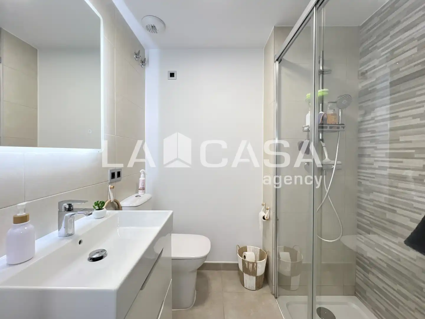 Flat for sale in Llefià