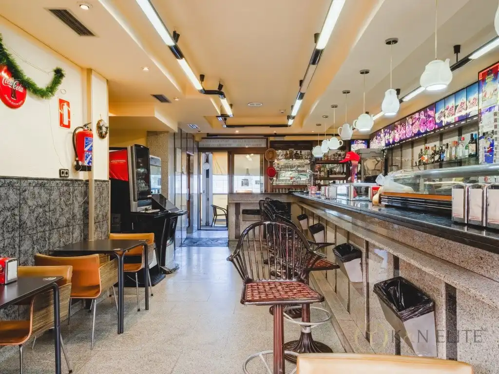 Local comercial en venta en Avenida Monteclaro, imagen 10