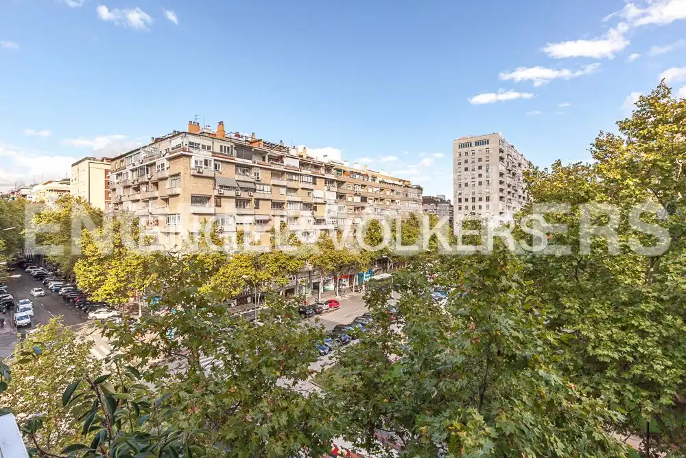 Vista exterior de Piso de alquiler en Madrid con Aire acondicionado, Calefacción y Se aceptan mascotas