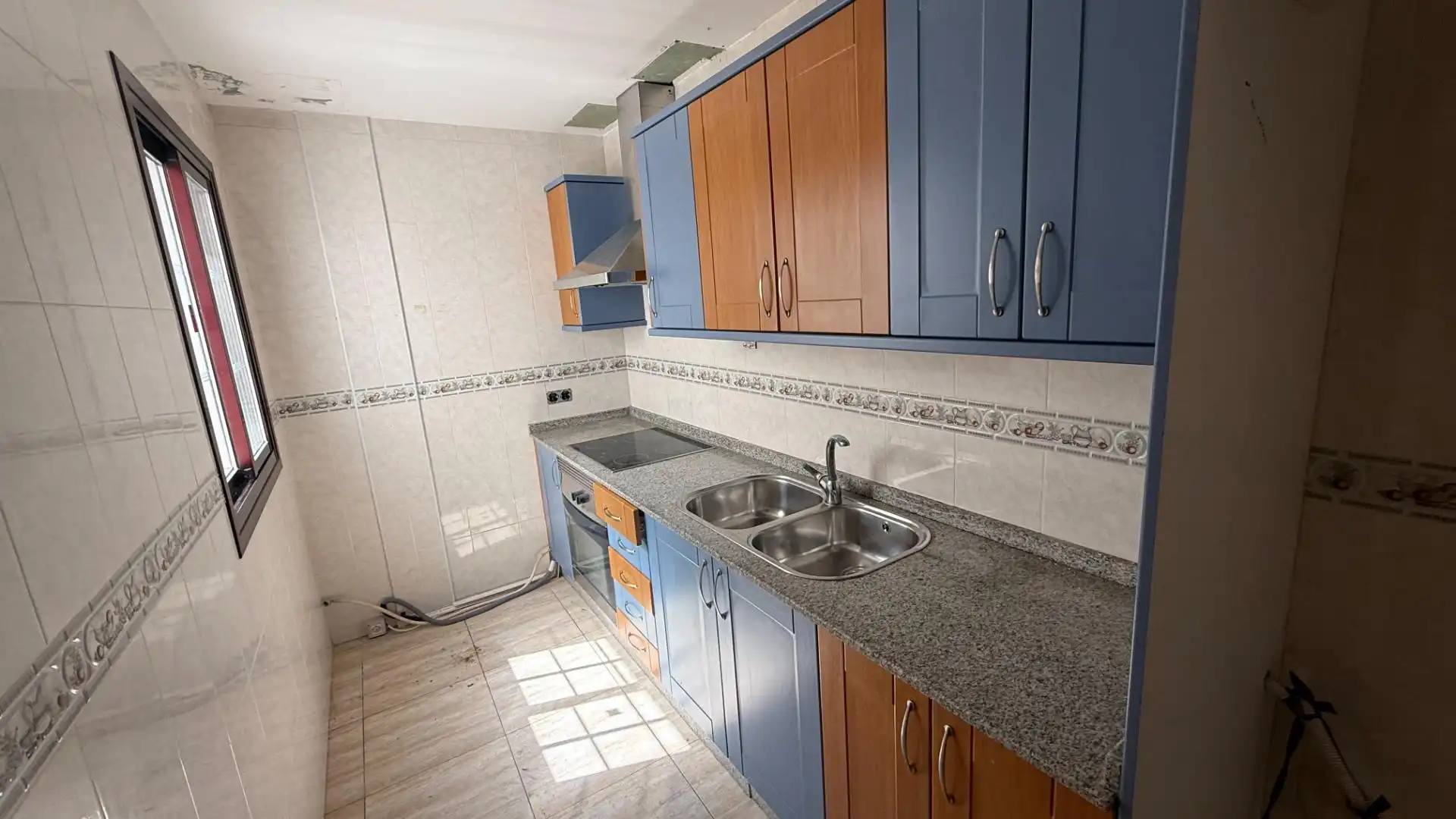 Piso en venta en Calle Calle Jacinto Benavente, Fabelo