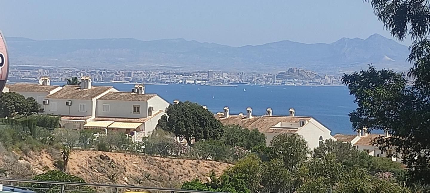 Pis en venda en Santa Pola amb Aire condicionat, Terrassa i Piscina comunitària