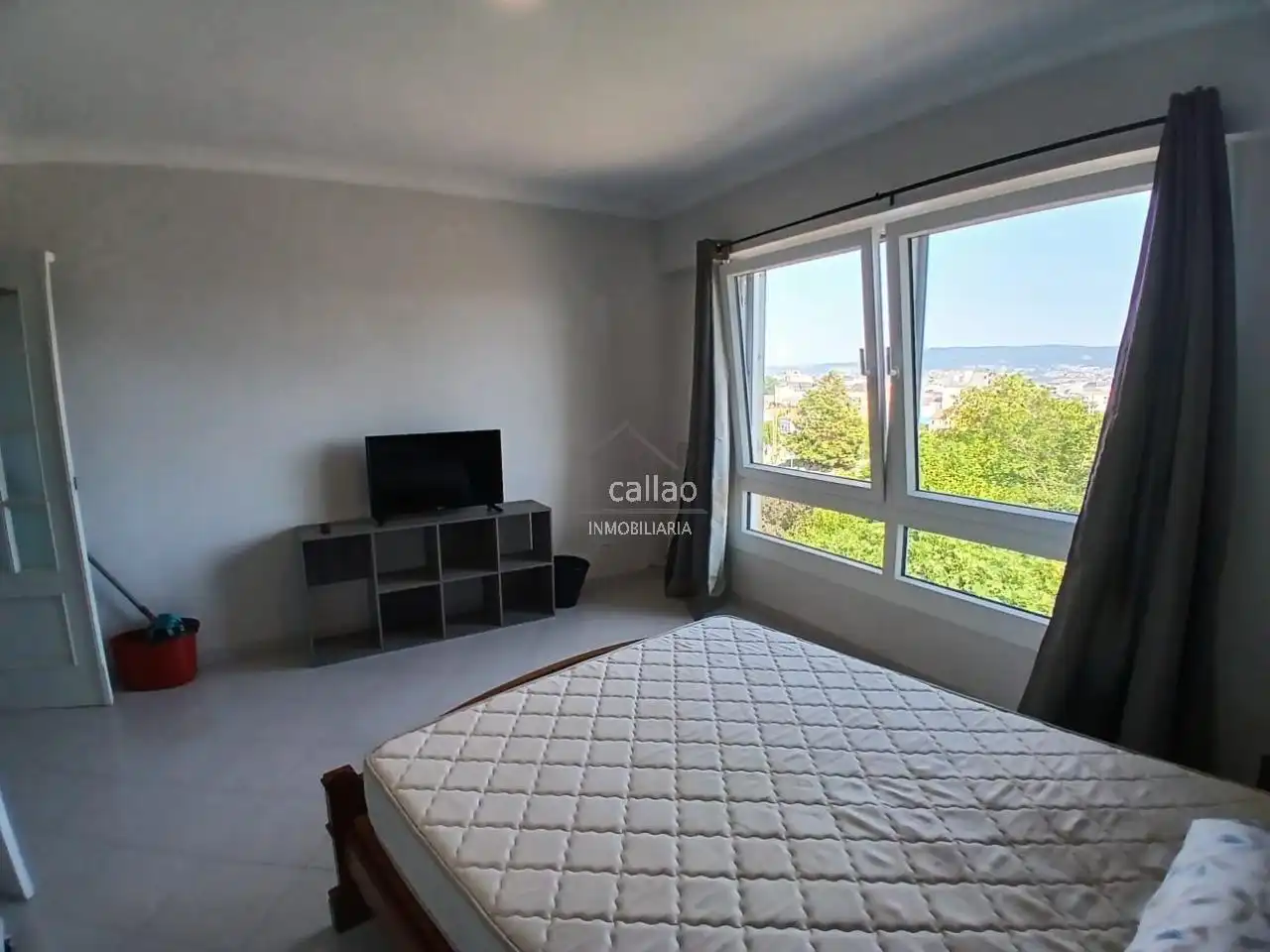 Flat for sale in A Malata - Catabois - Ciudad Jardín