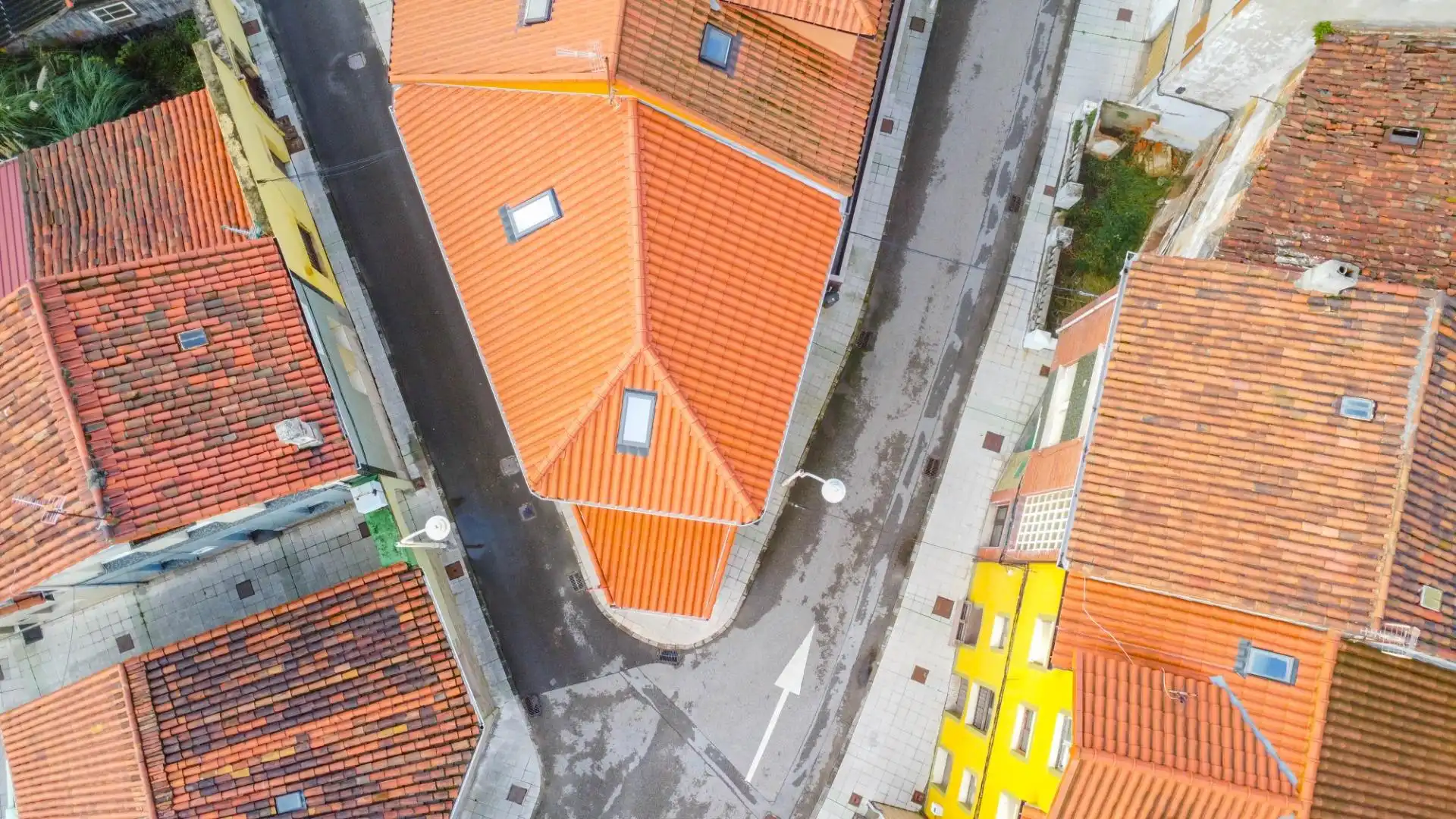 Vista exterior de Casa o xalet en venda en Avilés amb Calefacció