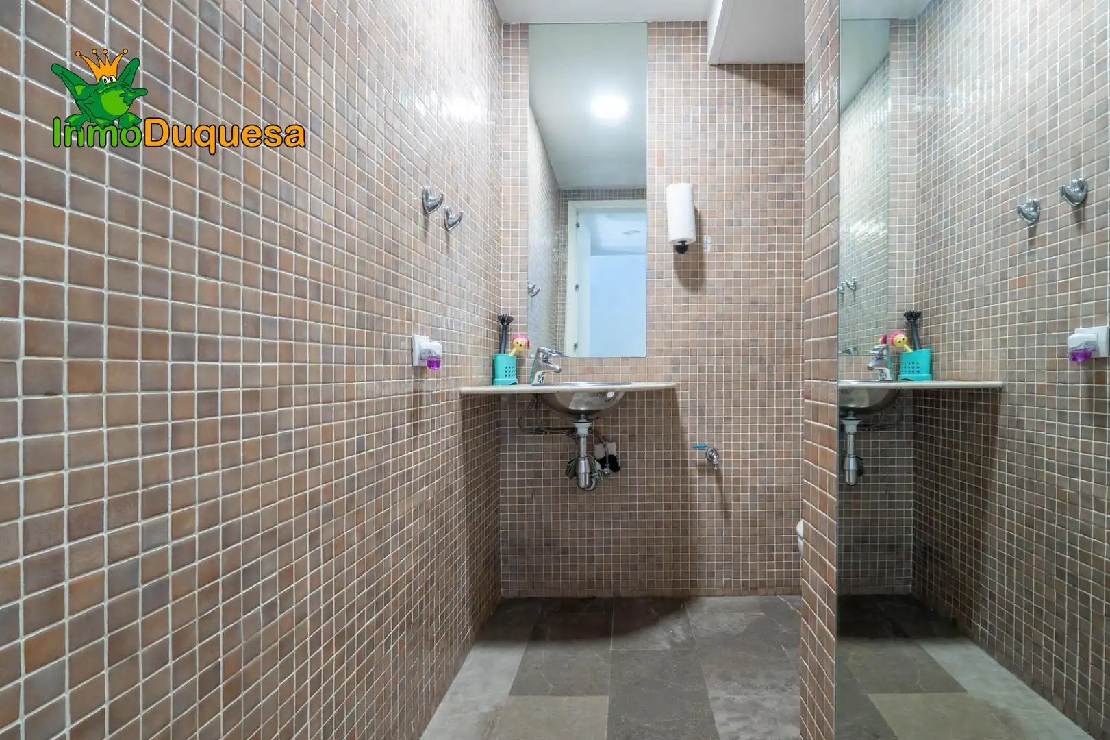 Baño de Edificio en venta en Granada