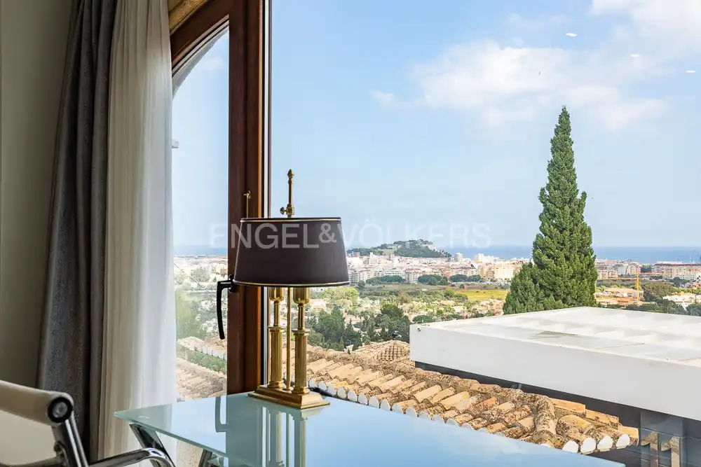 Vista exterior de Casa o xalet de lloguer en Dénia amb Aire condicionat, Calefacció i Jardí privat