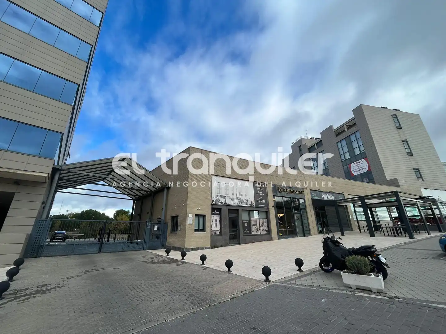 Duplexes for sale in Madrid  with Air Conditioner, Swimming Pool and Furnished