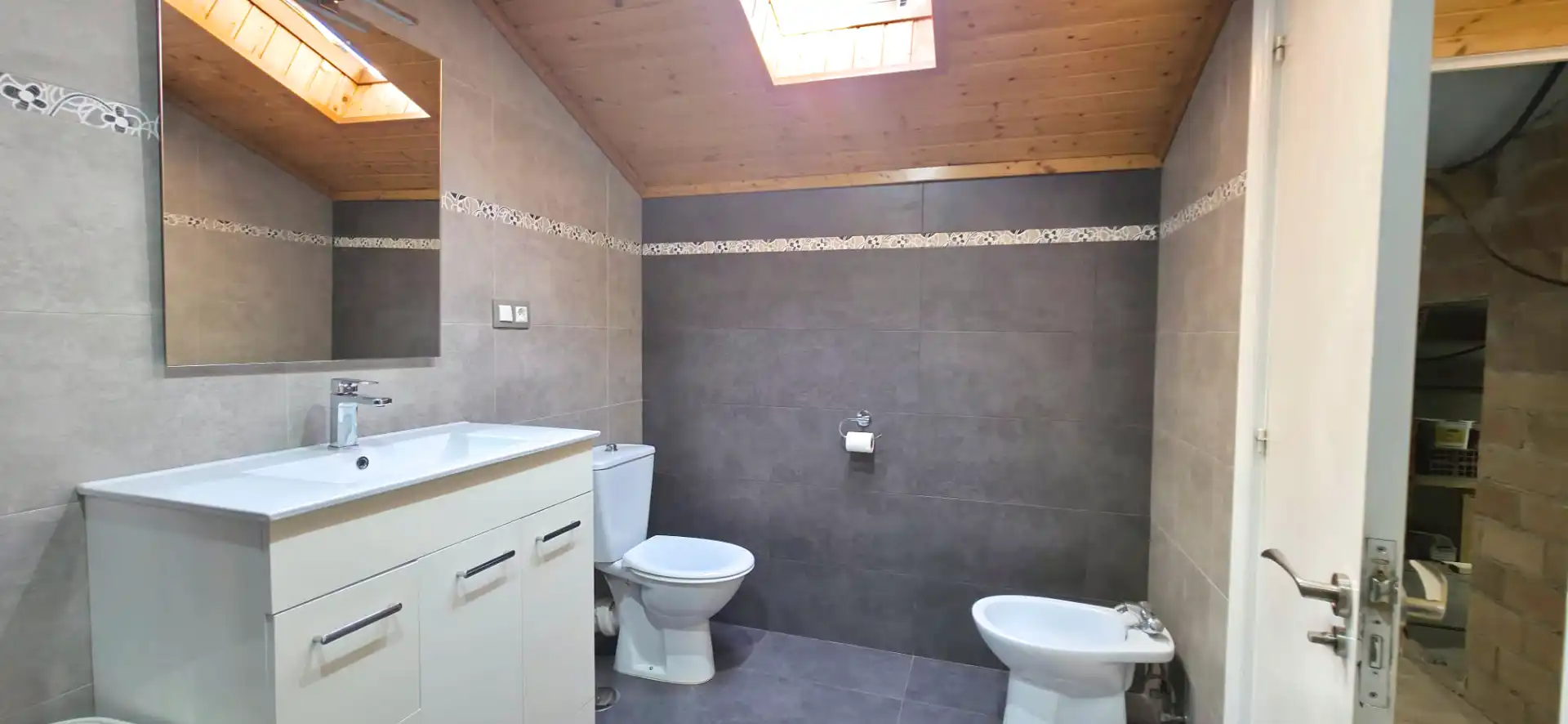 Einfamilien-Reihenhaus zum Verkauf in Aldea Santa María, Neda