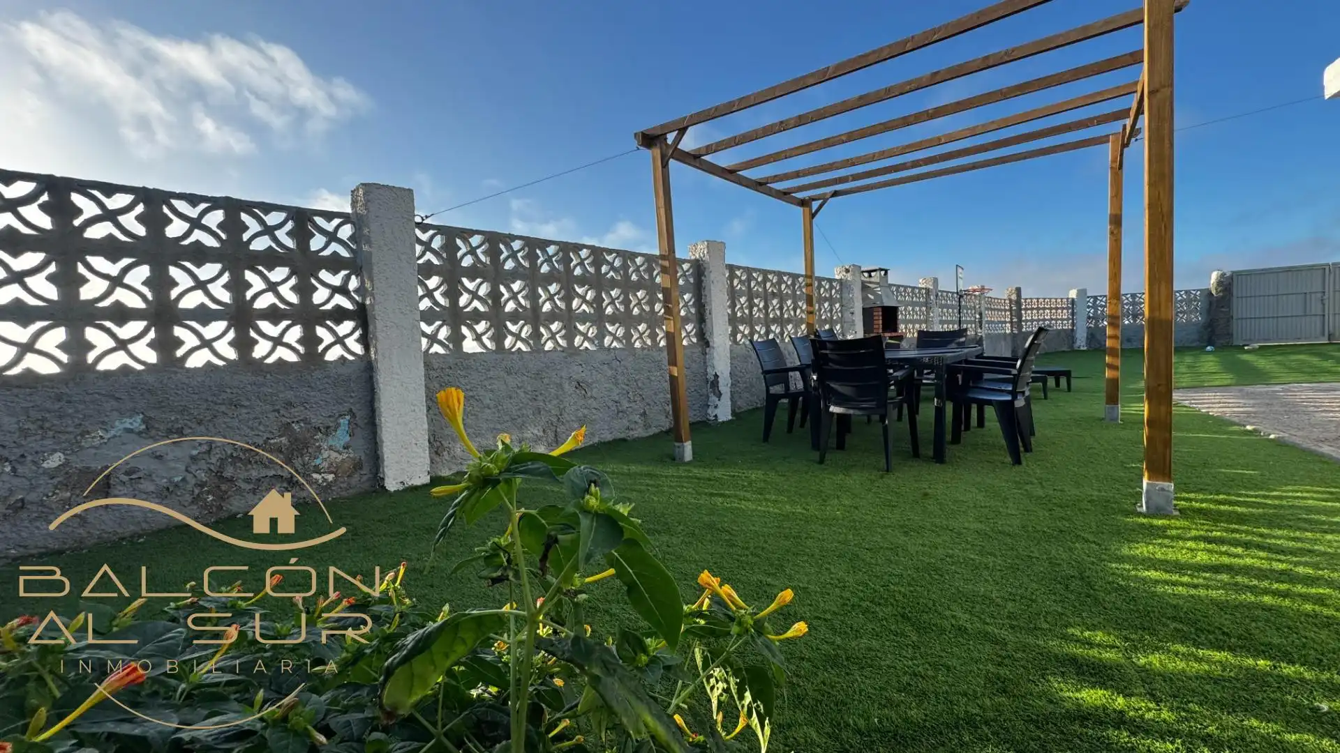 Terrassa de Finca rústica en venda en Rota amb Jardí privat, Terrassa i Traster
