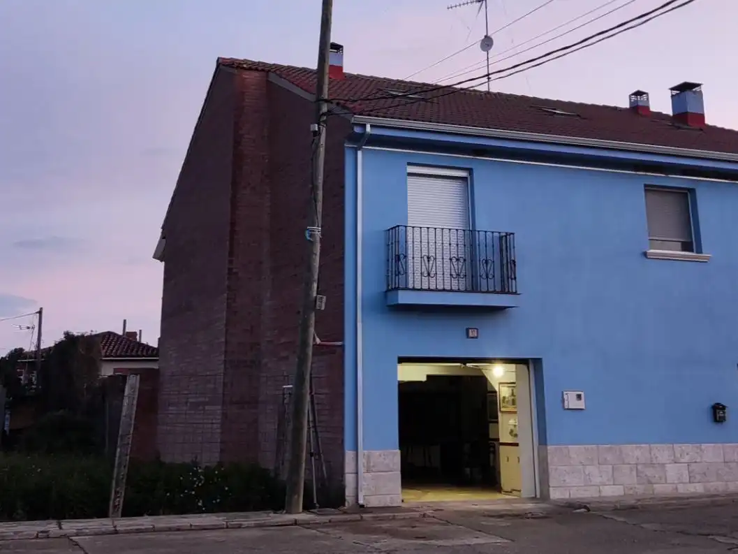 Vista exterior de Casa o xalet en venda en Soto de Cerrato , Palencia