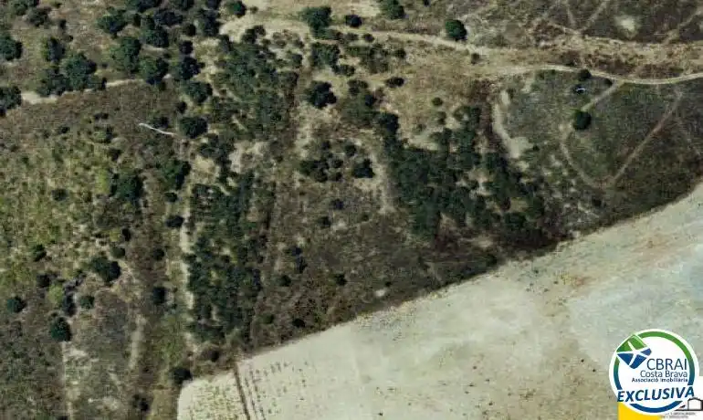 Terrenys i solars en venda a Garriguella, imagen 3