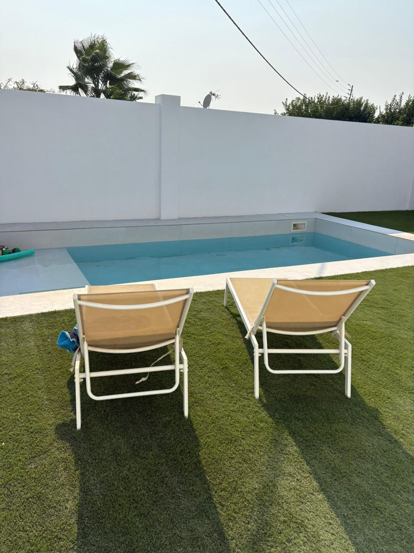 Swimming pool of House or chalet for sale in Alcalá de Guadaira  with Air Conditioner, Heating and Swimming Pool