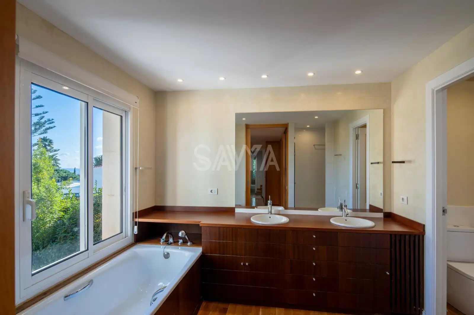 Baño de Casa o chalet de alquiler en Barcelona con Aire acondicionado, Calefacción y Parquet