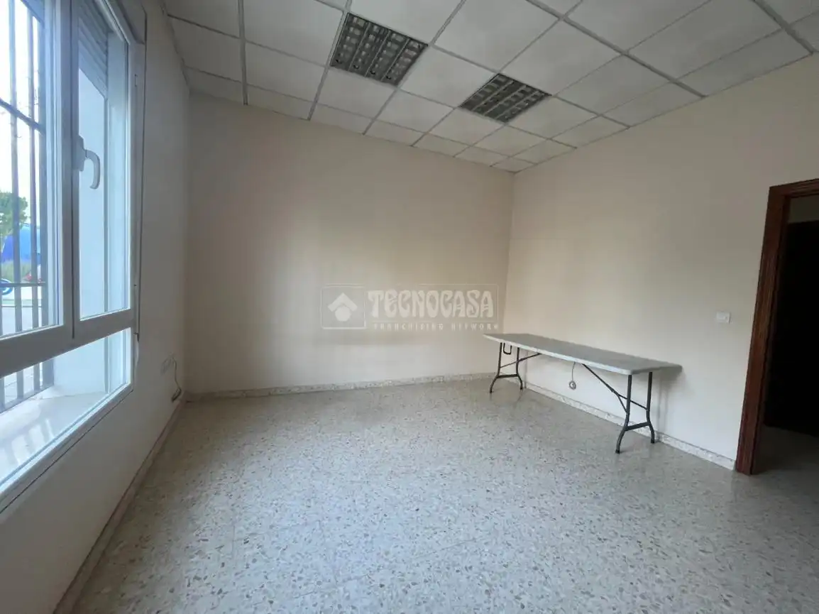 Commercial properties for rent in Pilas