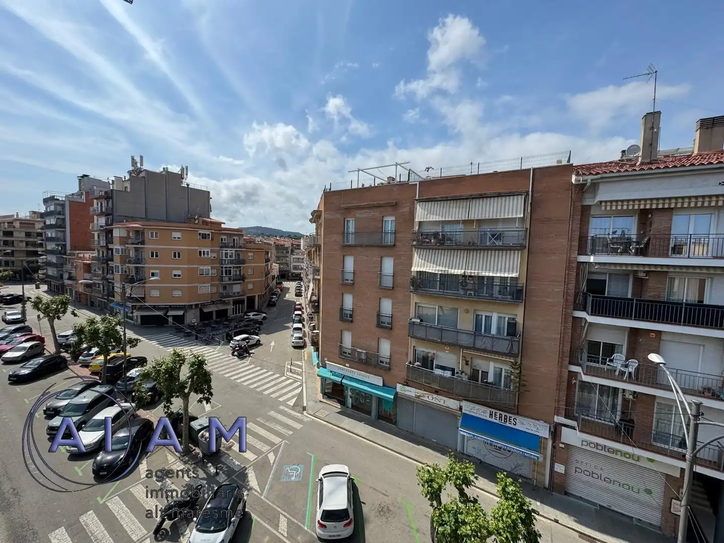 Außenansicht von Wohnung zum Verkauf in Pineda de Mar mit Klimaanlage, Heizung und Parkett