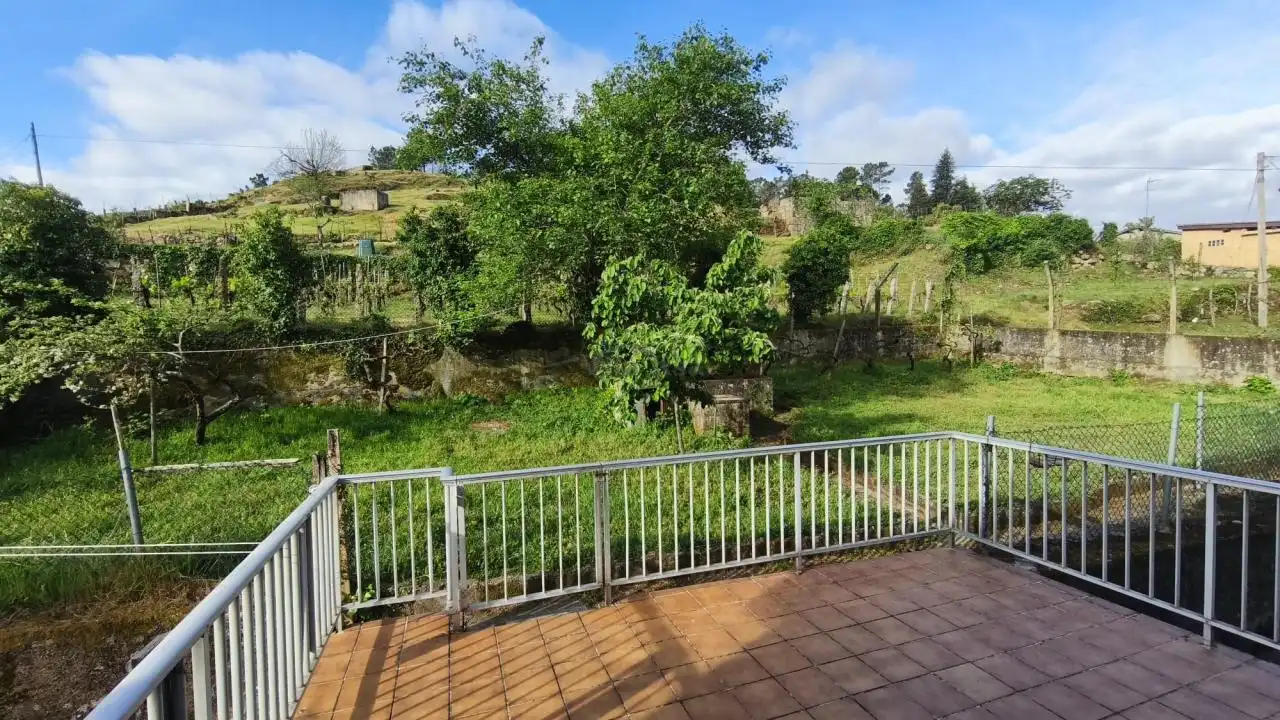 Terraza de Casa o chalet de alquiler en San Cibrao das Viñas con Calefacción, Jardín privado y Terraza
