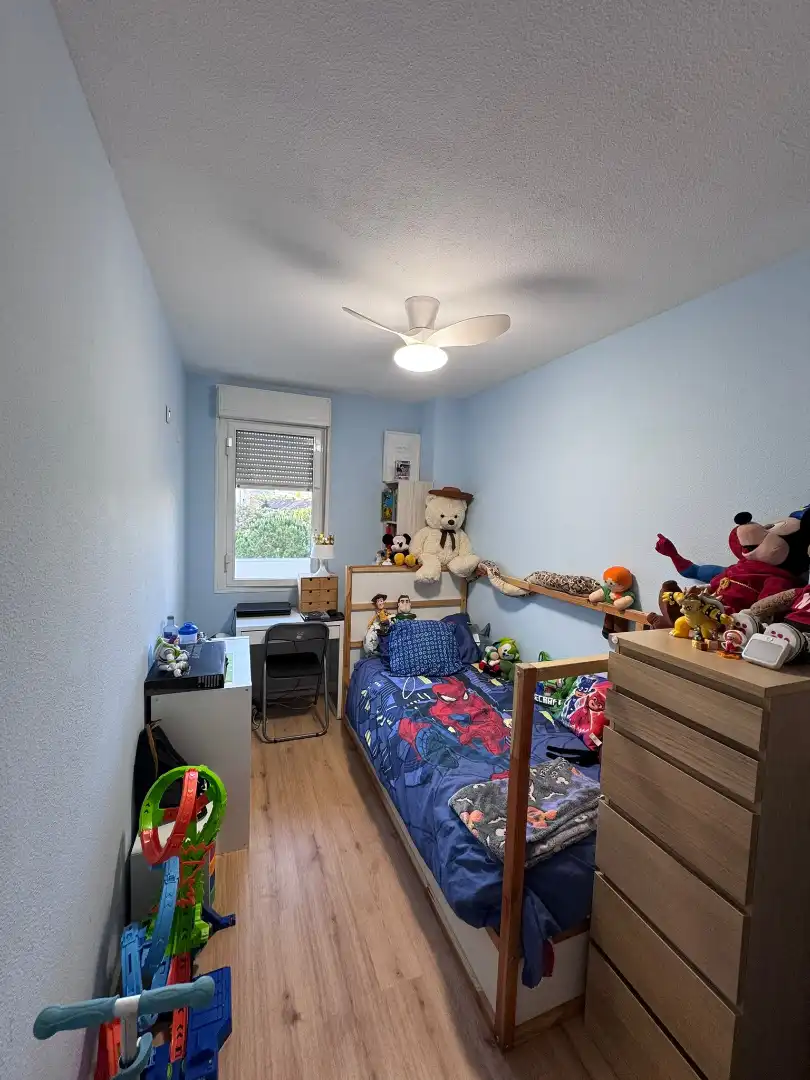 Habitación de Piso en venta en Badalona con Aire acondicionado, Parquet y Balcón