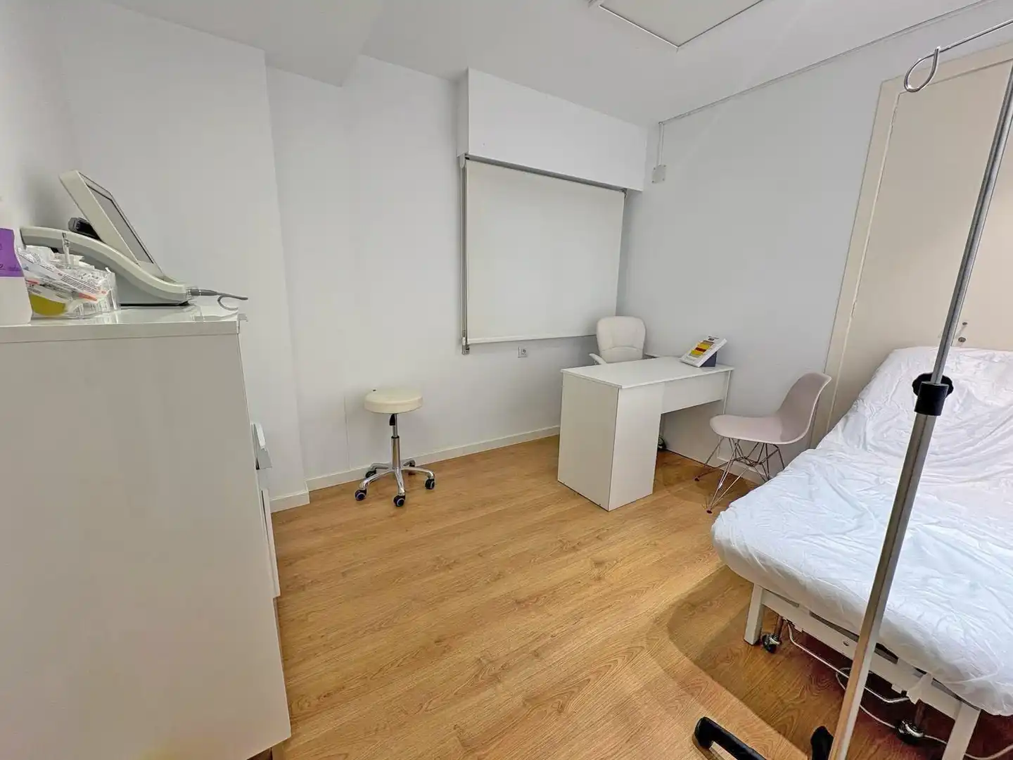 Schlafzimmer von Geschaftsraum zur Miete in Alicante / Alacant mit Klimaanlage, Terrasse und Möbliert