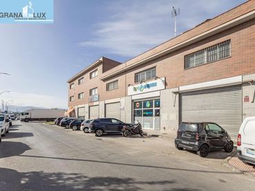 Industrial building for sale in Avenida JUNCARIL