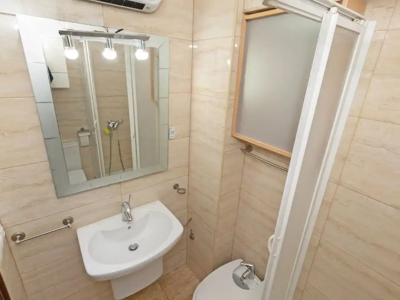 Badezimmer von Wohnung zum Verkauf in  Valencia Capital mit Klimaanlage