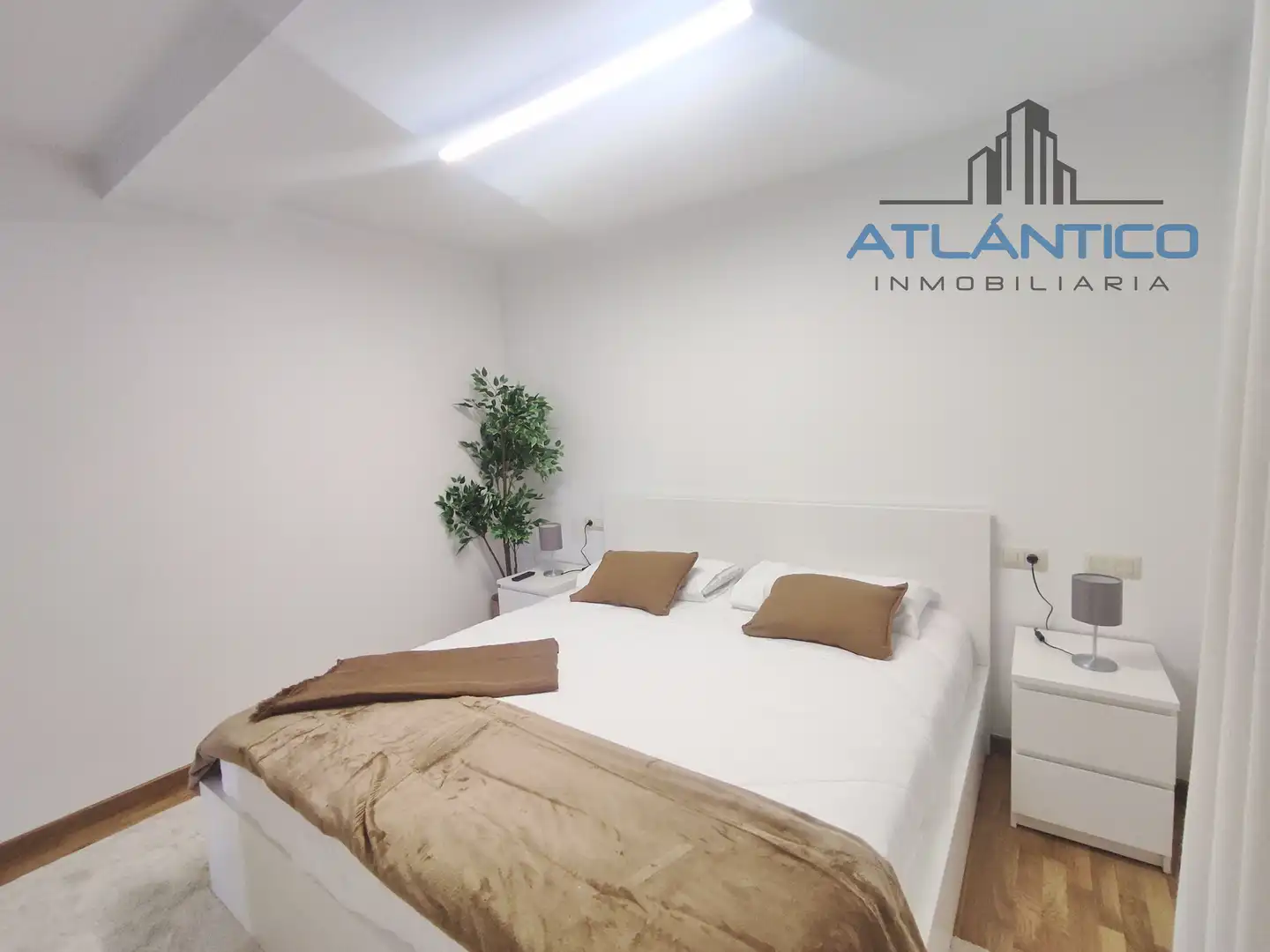 Wohnung zur Miete in Avenida de Bértoa, Carballo
