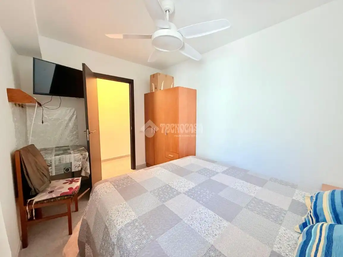 Schlafzimmer von Wohnung zum Verkauf in Mislata mit Klimaanlage und Balkon