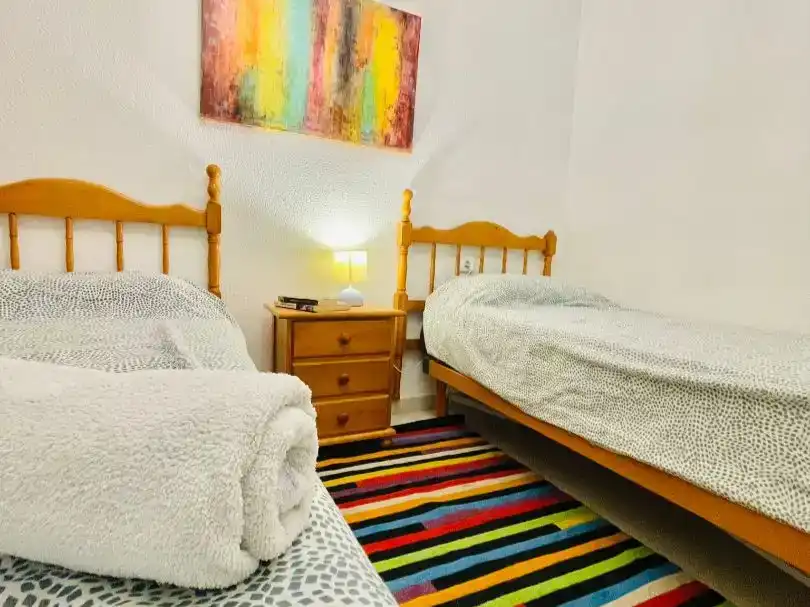 Schlafzimmer von Wohnungen zur Miete in Santa Pola mit Balkon