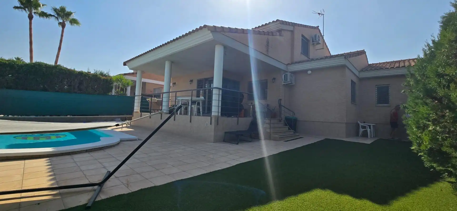 Vista exterior de Casa o xalet en venda en Llíria amb Aire condicionat, Calefacció i Terrassa