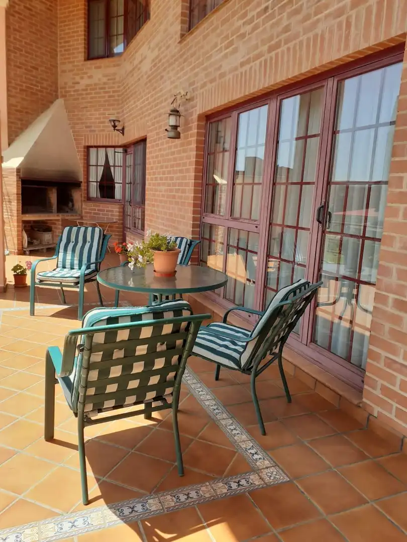 Terrassa de Casa o xalet en venda en Villarejo de Órbigo amb Jardí privat, Terrassa i Traster