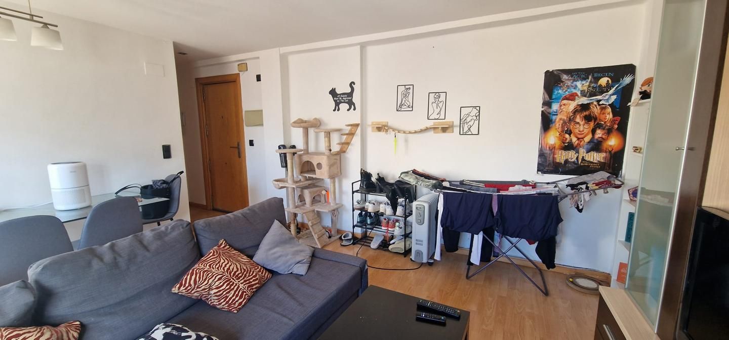 Sala d'estar de Pis en venda en  Zaragoza Capital amb Aire condicionat, Parquet i Moblat