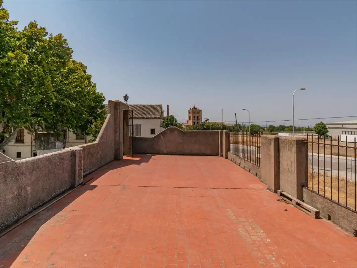 Vista exterior de Piso en venta en Granada con Jardín privado y Piscina