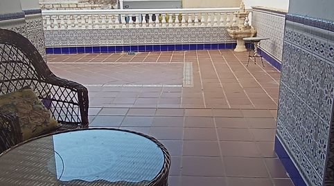 Casa con bajos de 200m2 preparados para taller de costura de 200m2., imatge 3