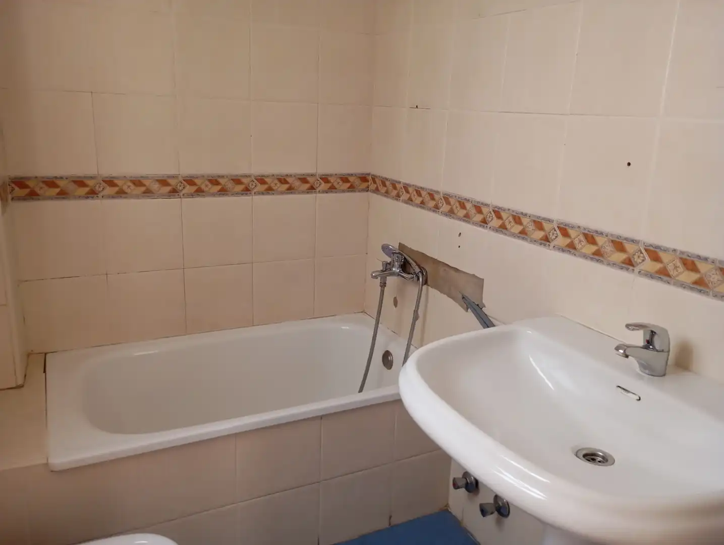 Badezimmer von Wohnung zum Verkauf in Málaga mit Terrasse, Balkon und Alarm