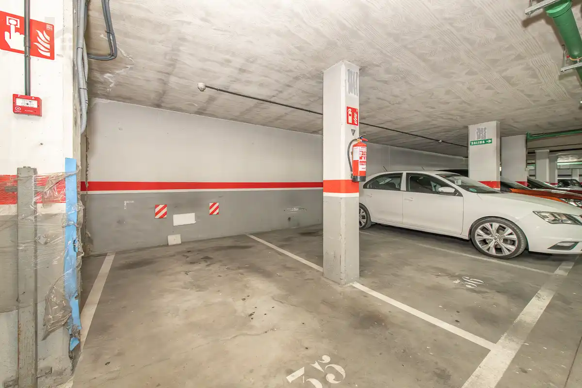Aparcament de Pis en venda en Fuenlabrada amb Aire condicionat, Calefacció i Parquet